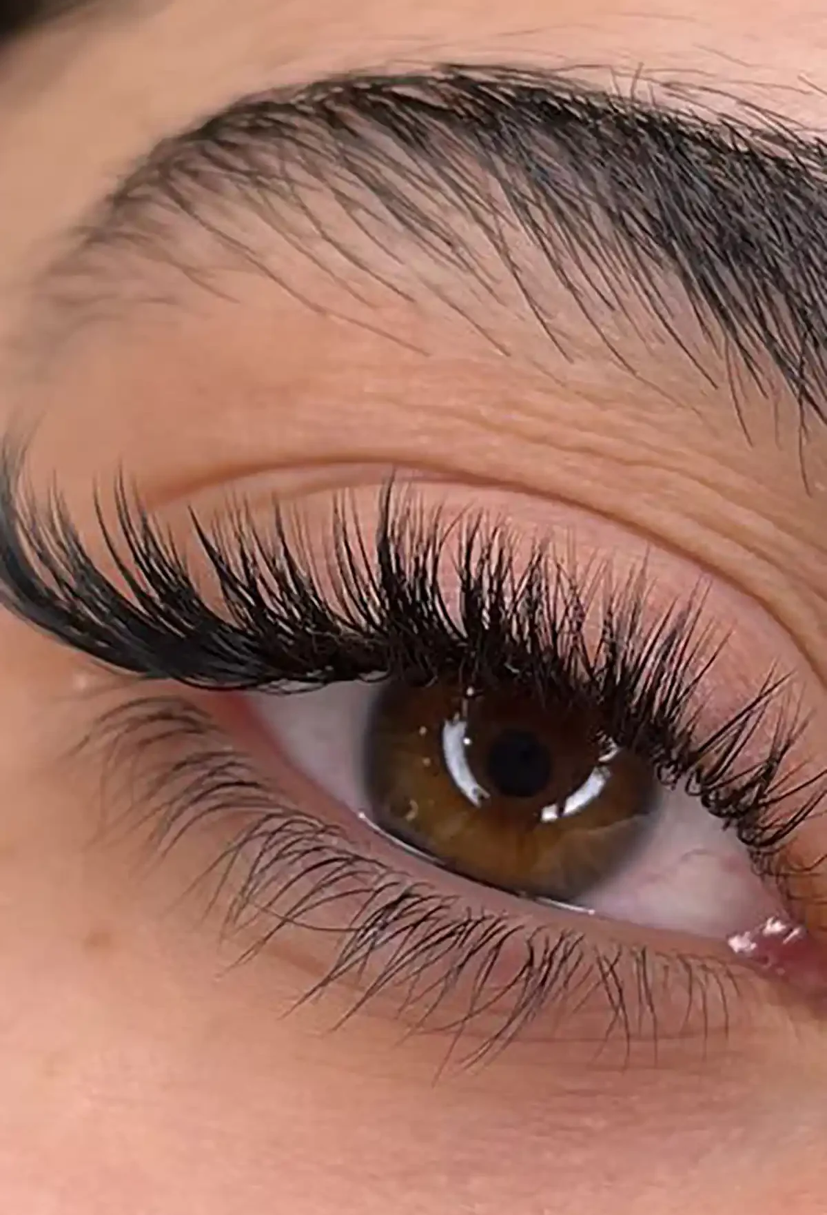 تاثیر سرمه چشم بر رشد مژه و ابرو